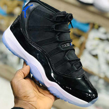 Load image into Gallery viewer, Jordan Basketball Sneakers
