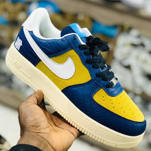 Load image into Gallery viewer, Nike Air Sneakers
