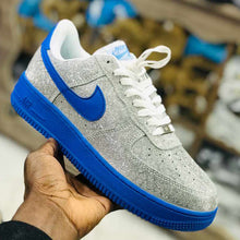 Load image into Gallery viewer, Nike Air Sneakers
