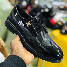 Load image into Gallery viewer, Louis Vitton Men Shoes
